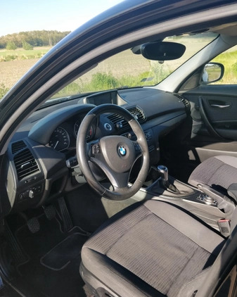 BMW Seria 1 cena 22900 przebieg: 210000, rok produkcji 2009 z Rawicz małe 172